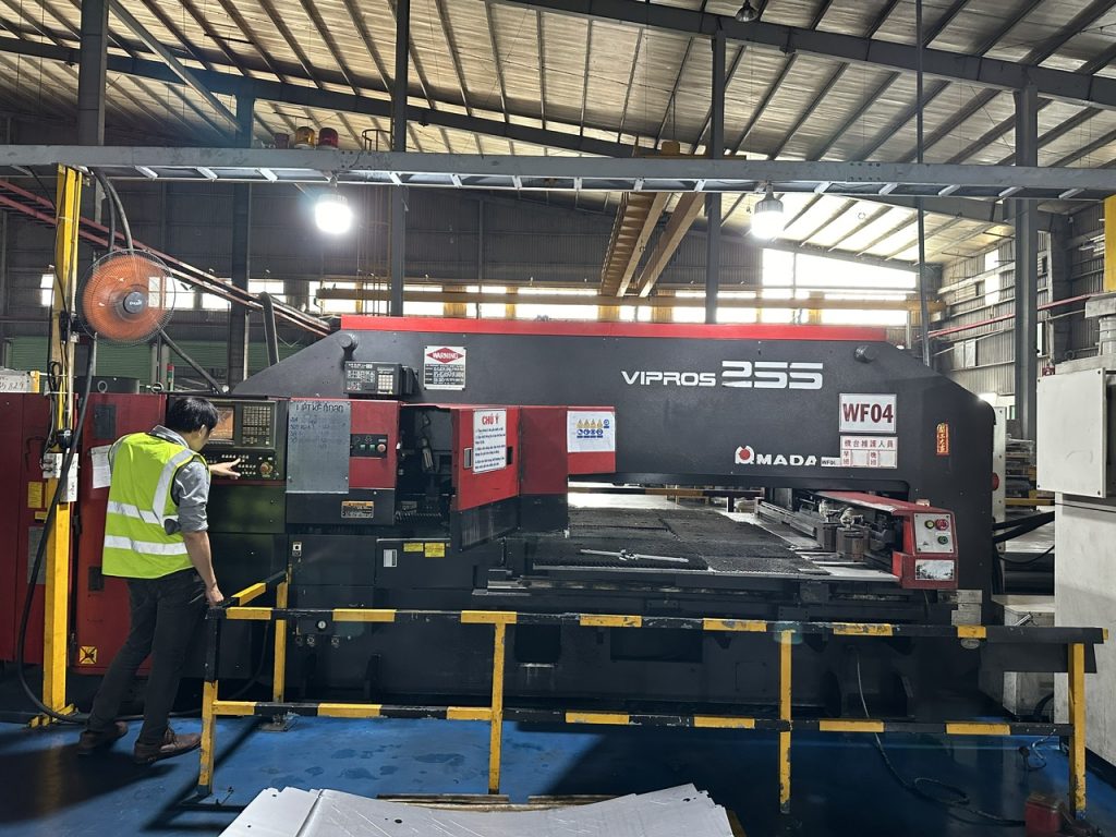 Màn hình LCD cho máy đột CNC Màn hình LCD cho máy đột CNC