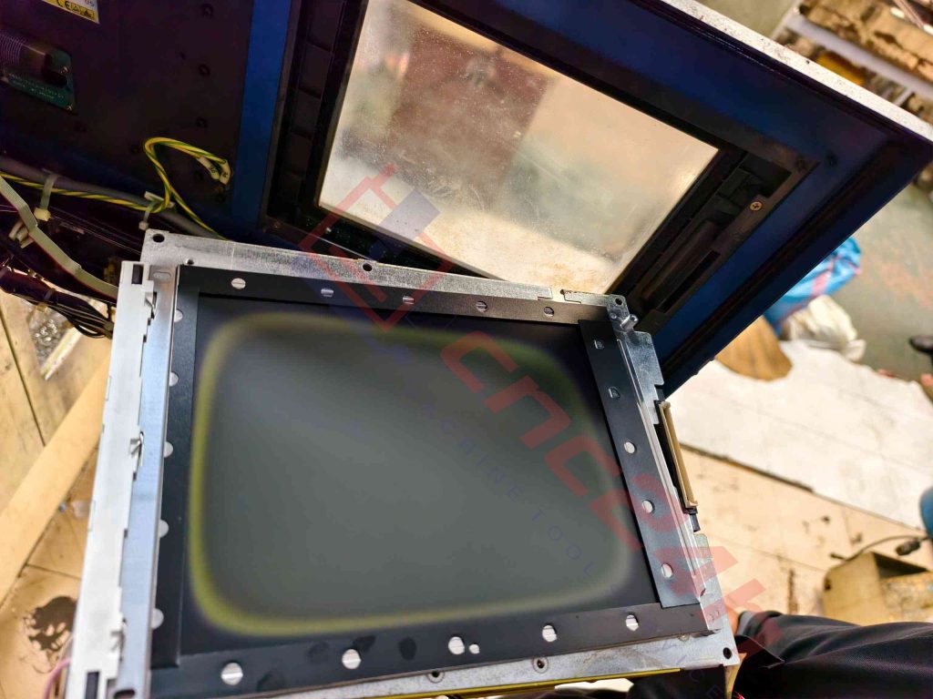 màn hình LCD cho máy CNC