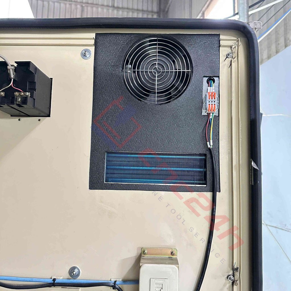 lắp đặt máy lạnh tủ điện