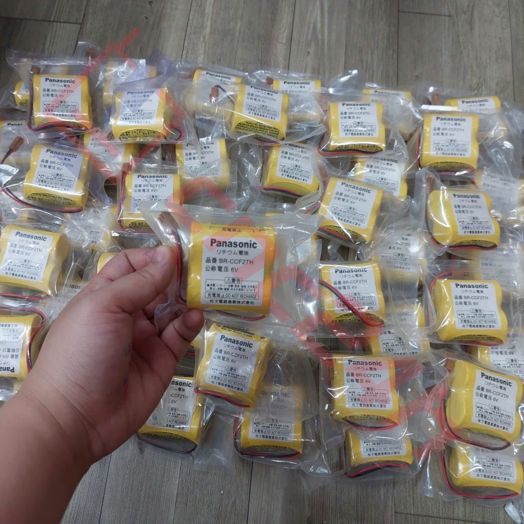 Pin Panasonic BR-CCF2TH chính hãng 6V 5000mAh. Thay thế trực tiếp cho mã Fanuc A98L-0001-0902, A06B-6073-K001. Dùng cho CNC Fanuc 16i/18i/21i/0i, servo driver, nuôi encoder. Hàng mới 100%, bảo hành 12 tháng. Giao nhanh toàn quốc.
