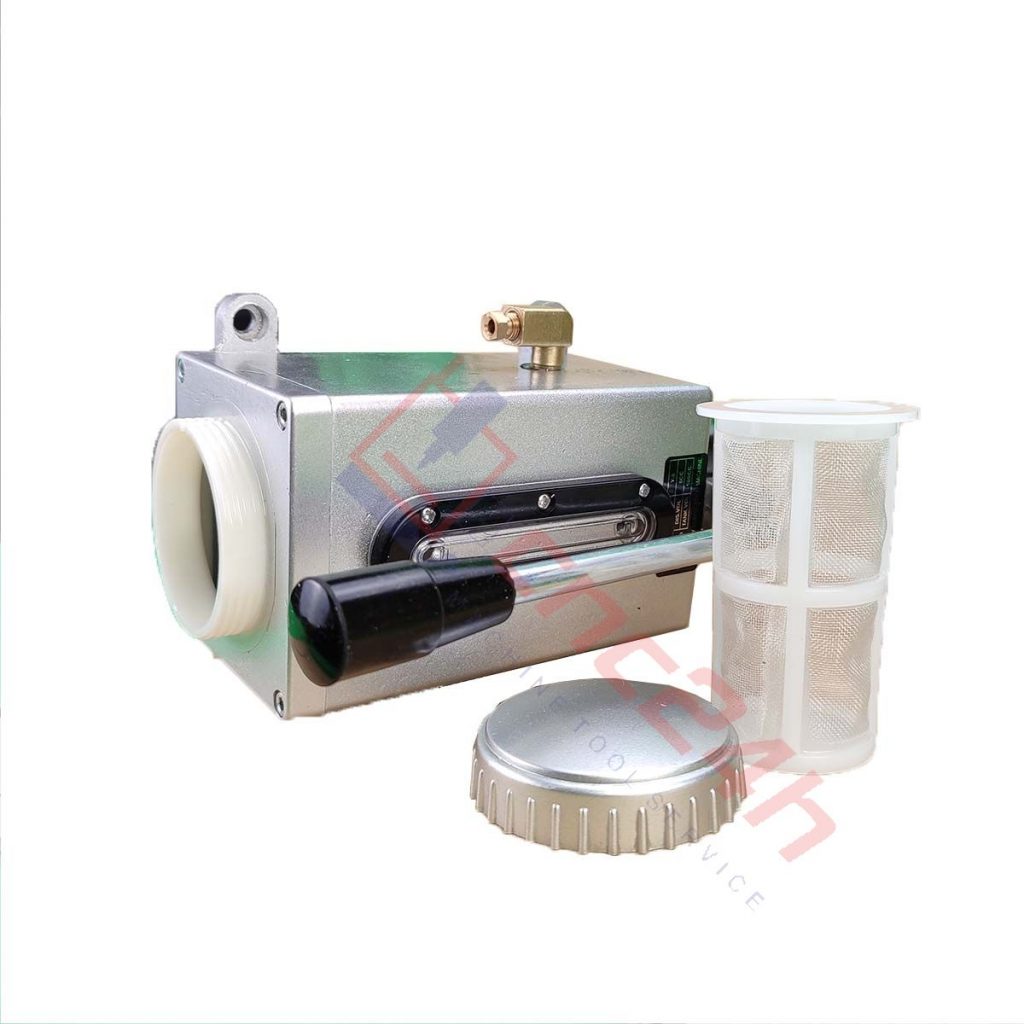 Bơm dầu tay đế nhôm đúc siêu bền, không lo nứt vỡ. Dung tích 350ml-500ml, mắt hiển thị rõ ràng. Phù hợp dầu N32-N68. Giải pháp bôi trơn thông minh cho máy CNC.